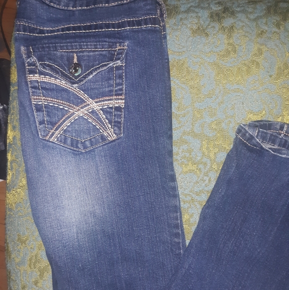 ⚪Rue 21 Jeans⚪ - Picture 2 of 3
